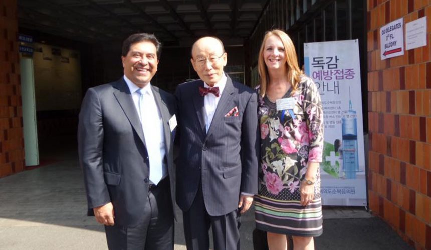 Unidos en oración por el Dr. Paul Yonggi Cho.