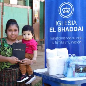 Olivia-Chuv-Yat Olivia-Chuv-Yat